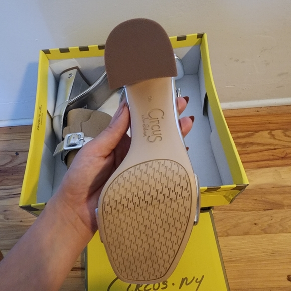 Metallic Silver Block Heel Pumps - Picture 6 of 6